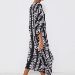 Noir Bloom Oversized Caftan -Deals Raimenti Store 0gR5M27WIzhfgOILV1mpFORVDAhwBg6E 1 scaled