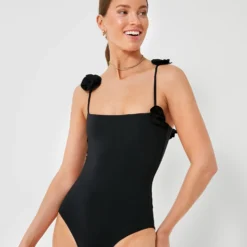 Black Gimani One Piece