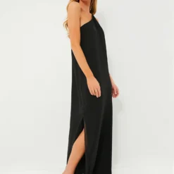 Black Soleil Gown 10 Black Soleil Gown -Deals Raimenti Store EUfJfRc7ozNlips6EY62W2XqLG1uhtyW 1 scaled