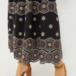 Vanessa Bruno Noir Aoda Skirt 13 Vanessa Bruno Noir Aoda Skirt -Deals Raimenti Store FkysvC0aY9pk1C5fmNxZMl20D5xJ9dwl 1 scaled