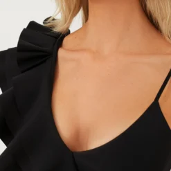 Black Noor One Piece 11 Black Noor One Piece -Deals Raimenti Store KVcAL1aYRZZRcpyNeEWylerBeZiU3Grq 1 scaled