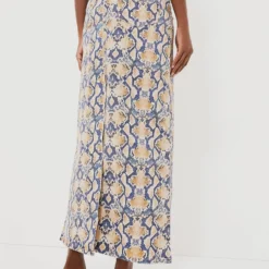 Ganni Safari Print Denim Maxi Slit Skirt 10 Ganni Safari Print Denim Maxi Slit Skirt -Deals Raimenti Store KXPKnv5ERRk2fyJRPfGX384MR0lw72L5 1 scaled