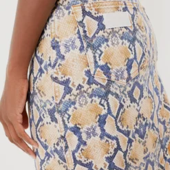 Ganni Safari Print Denim Maxi Slit Skirt 11 Ganni Safari Print Denim Maxi Slit Skirt -Deals Raimenti Store Noavikm8pyyYwl4X8dyEUvlZ3t9Yn9LV 1 scaled