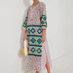 Pink And Green Manjur Kaftan -Deals Raimenti Store QdQ7Tvy5Aw6A4wglc5g9rtrOn7TE5YkP 1 scaled
