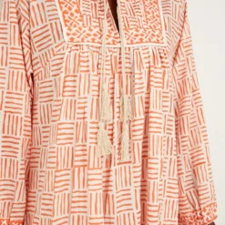Coral Endless Summer Kaftan -Deals Raimenti Store UZeBcfKjviIWvxw3UR5YQZXJ9DV4a1WG 1 scaled