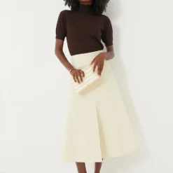 Ivory Torina Cotton Boucle Skirt -Deals Raimenti Store ySP3np7i3CaehijHodY9VdUT4AppM7wc 1 scaled